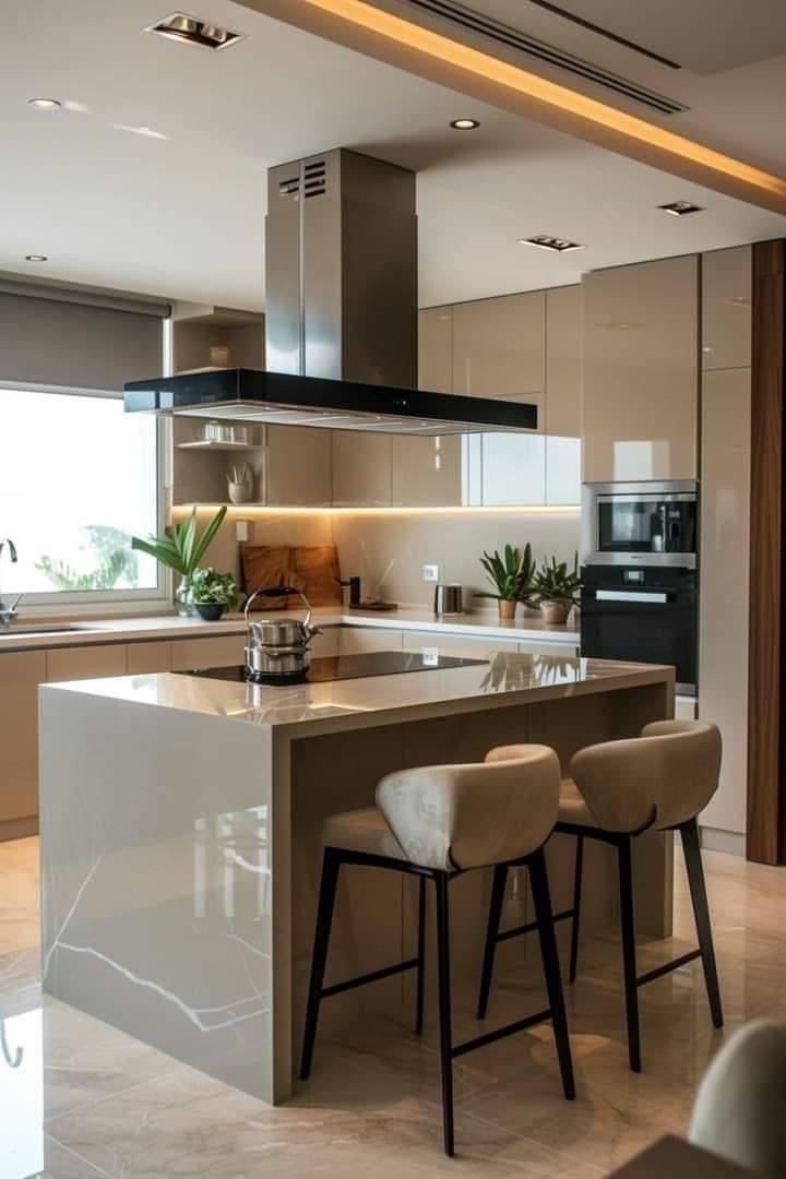 Modern Kitchens: Clean Lines and Cutting-Edge Technology