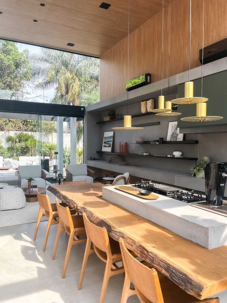 Traditional Kitchens: A Timeless Blend of Warmth and Charm